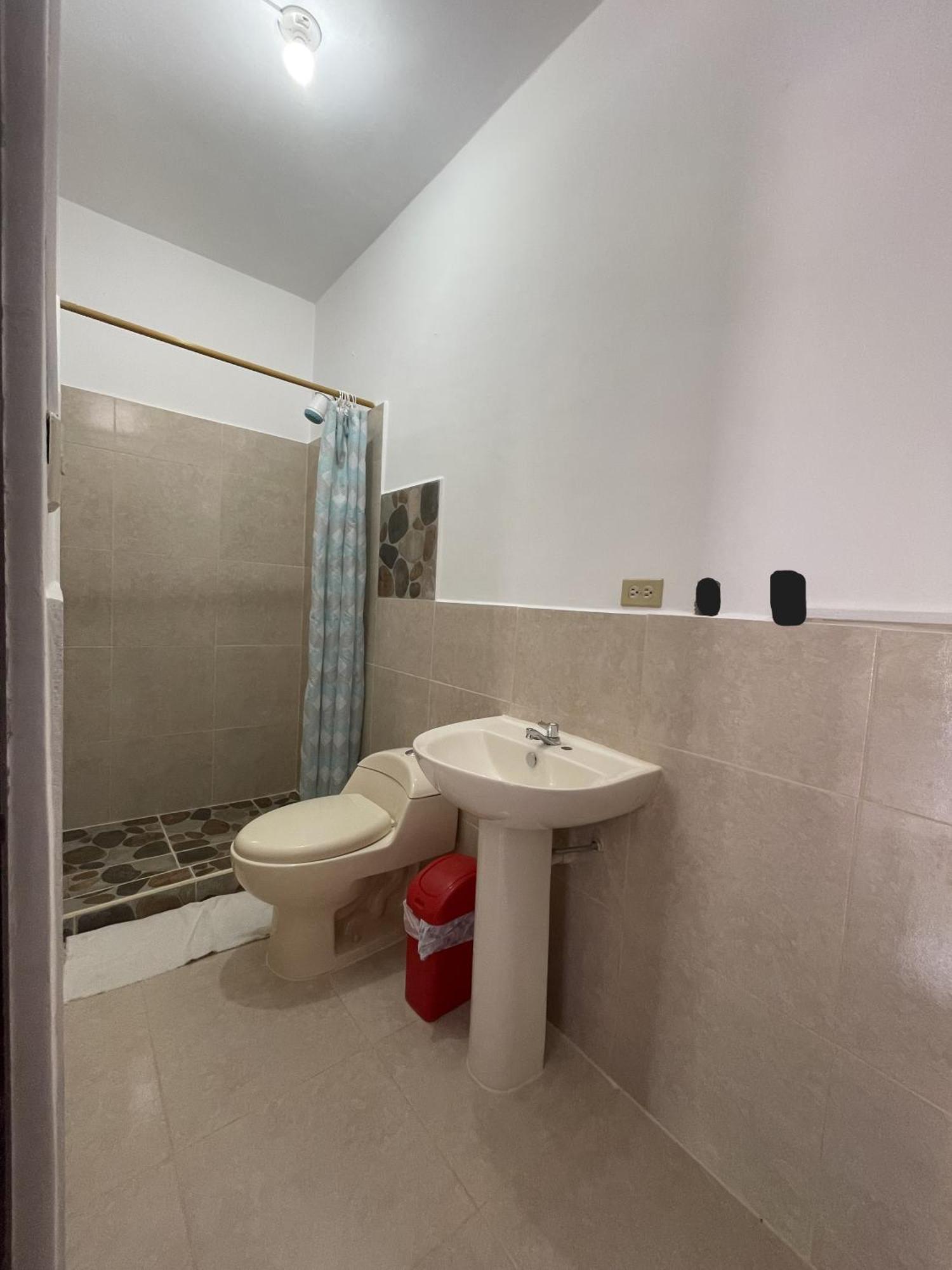 Casa De Huespedes "Darling" Otel Puerto Baquerizo Moreno Dış mekan fotoğraf